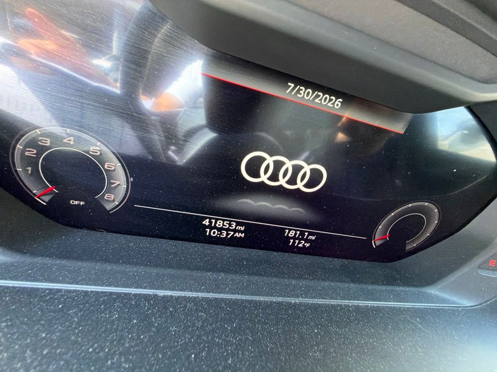 Thumbnail: 2021 Audi A8 - 9