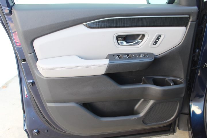 Used Car 2024 Honda Pilot  Elite For Sale Under $50,000 In Georgetown, Texas