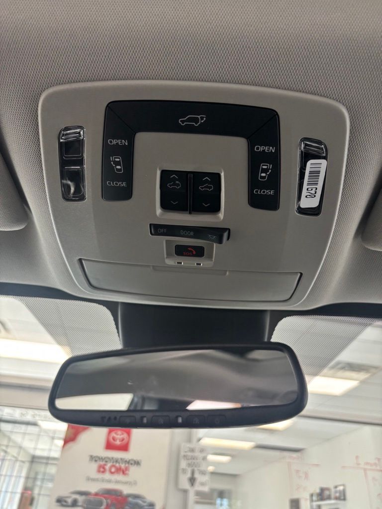 New 2026 Toyota Sienna Van