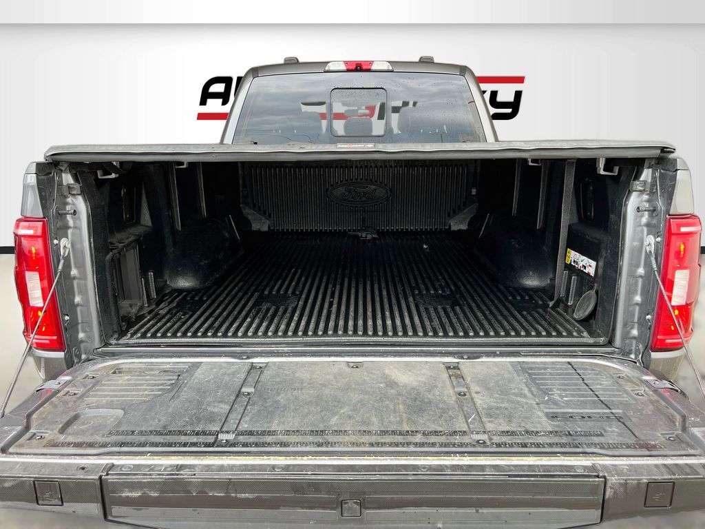 Used 2021 Gray Ford XLT image 27