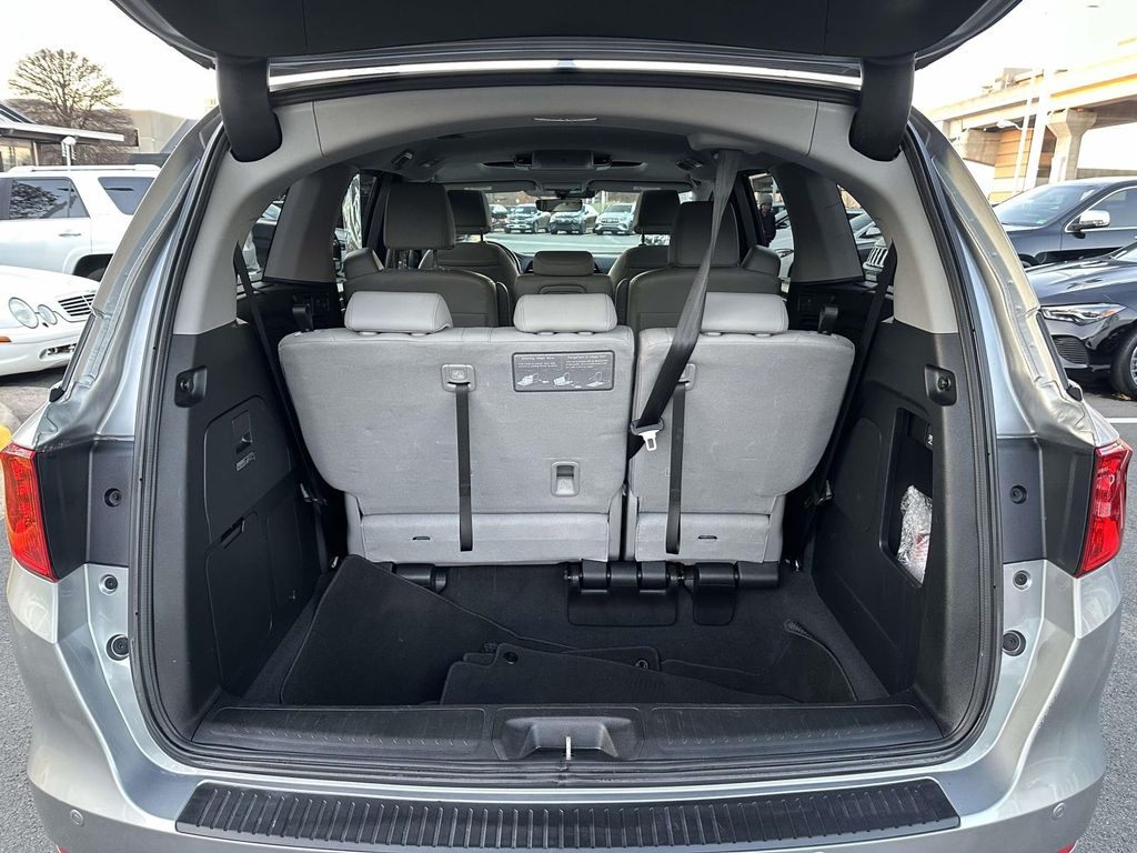 Thumbnail: 2020 Honda Odyssey - 28