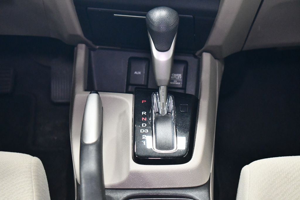 Thumbnail: 2013 Honda Civic - 18