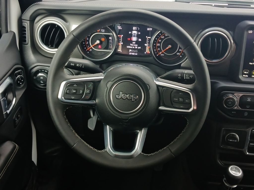 Used Car 2023 Jeep Gladiator  Overland For Sale Under $35,000 In Austin, Texas