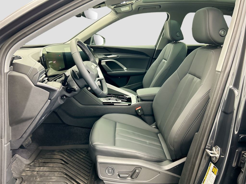 Thumbnail: 2025 Audi Q5 - 18