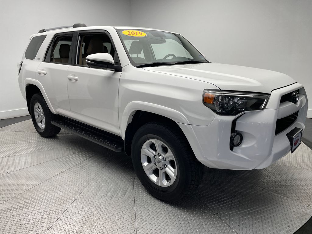 Thumbnail: 2019 Toyota 4Runner - 3