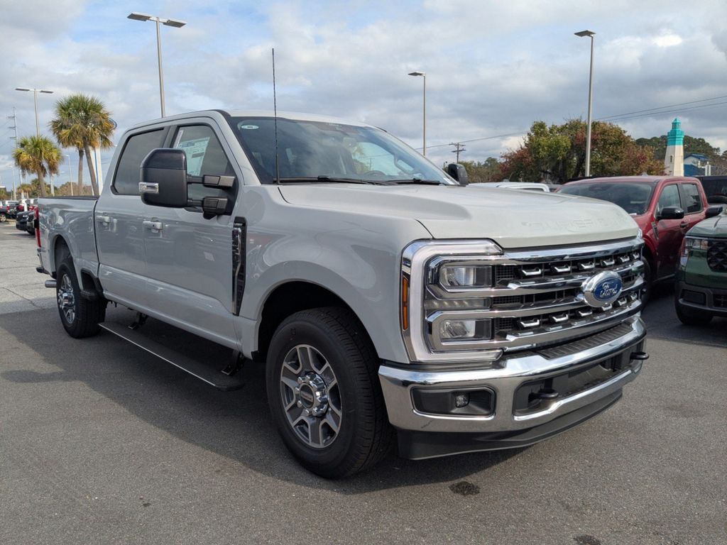 2026 Ford F-350 LARIAT