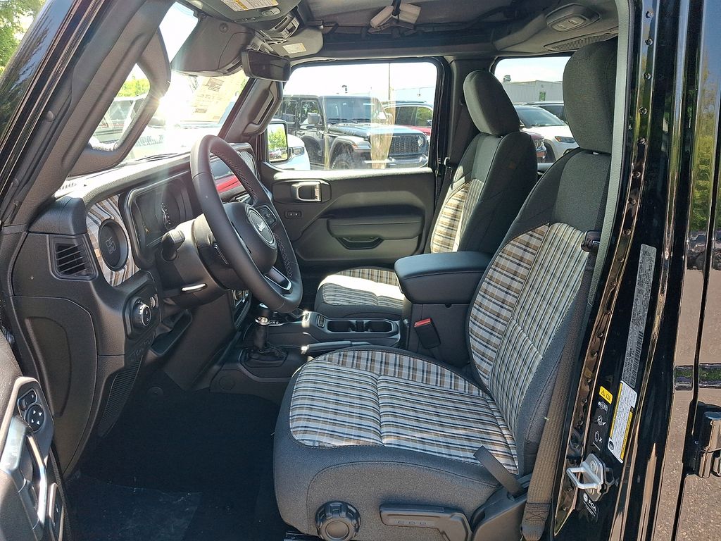 New 2026 Jeep Gladiator Truck