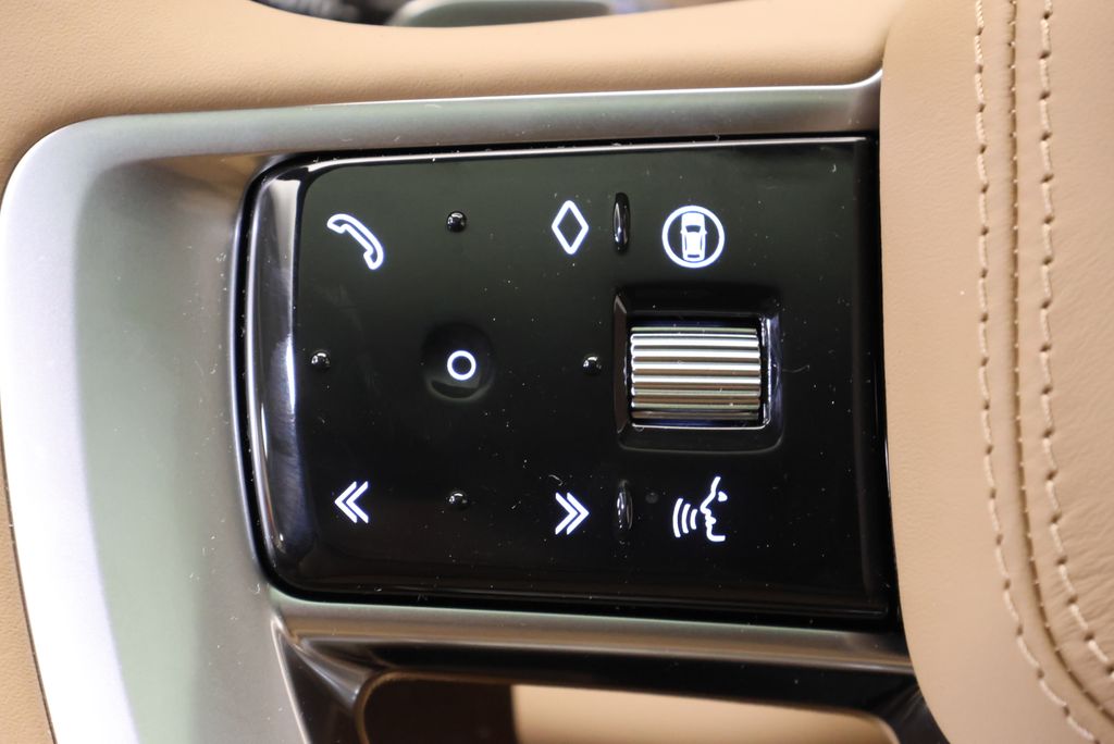 Thumbnail: 2026 Land Rover Range Rover - 18