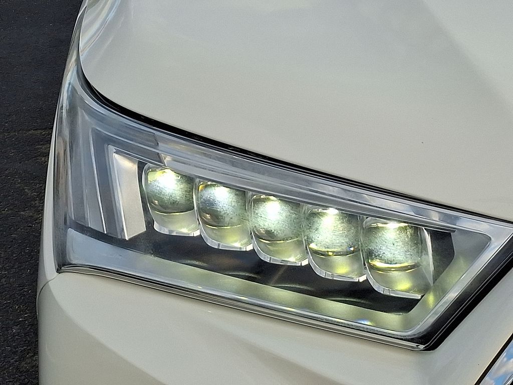 Thumbnail: 2018 Acura MDX - 9