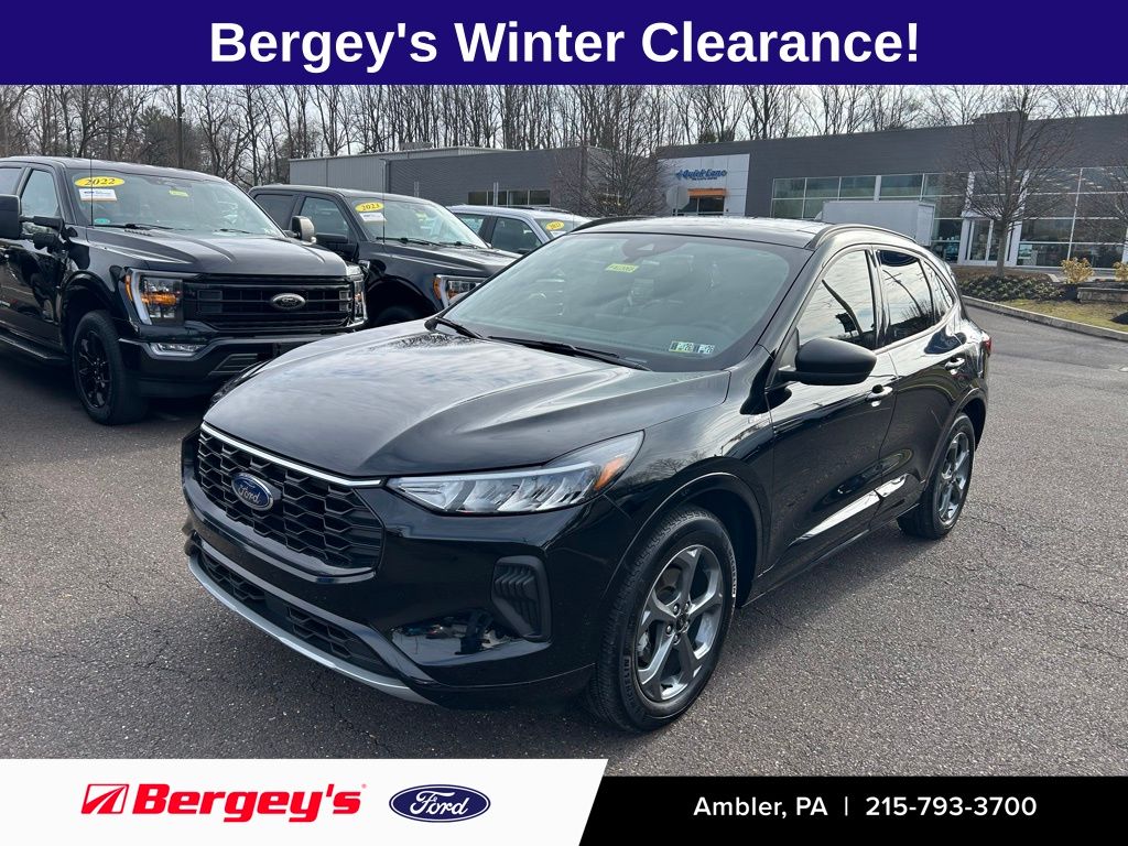 2023 Ford Escape ST-Line AWD