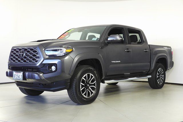 2022 Toyota Tacoma TRD Sport 2