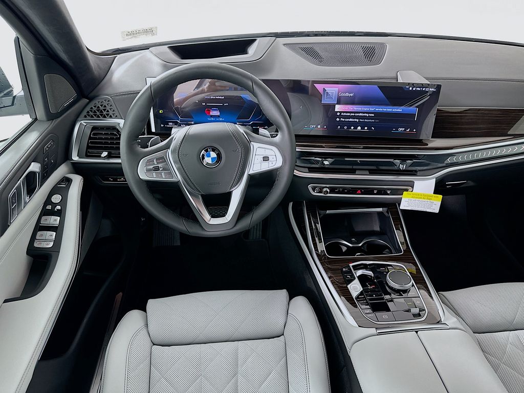 Thumbnail: 2026 BMW X7 - 19