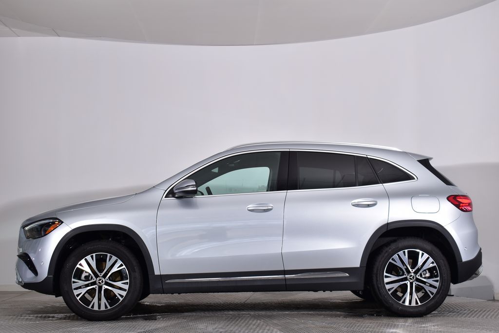 Thumbnail: 2025 Mercedes-Benz GLA - 2
