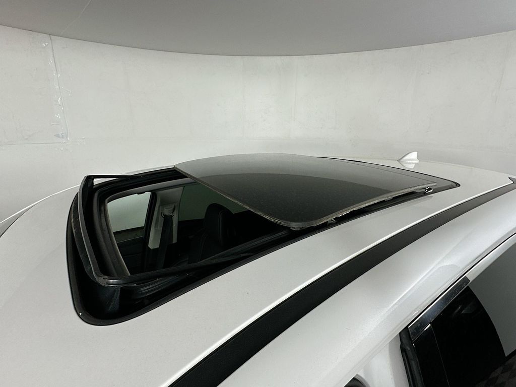 used 2023 Acura MDX car, priced at $39,499
