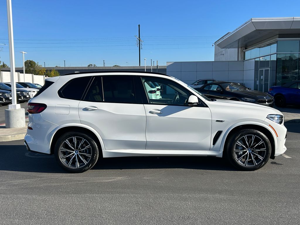 2022 BMW X5 xDrive45e 6