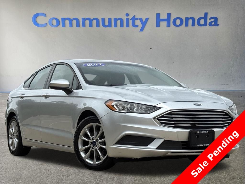 2017 Ford Fusion SE - 0