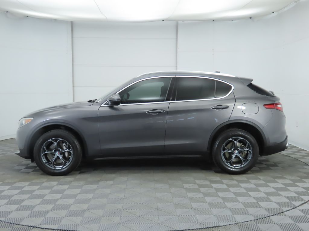 Thumbnail: 2020 Alfa Romeo Stelvio - 8
