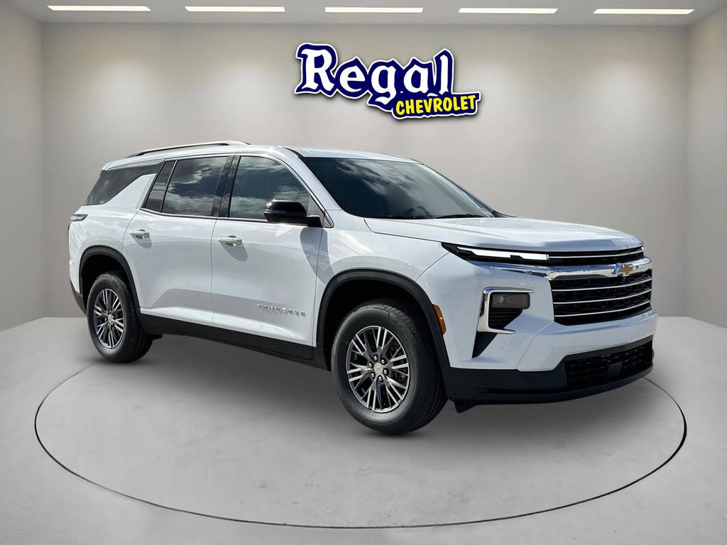 new 2026 Chevrolet Traverse car, priced at $38,595