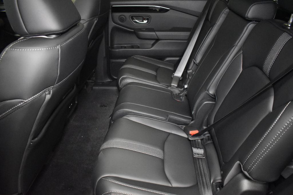 Thumbnail: 2025 Honda Pilot - 23