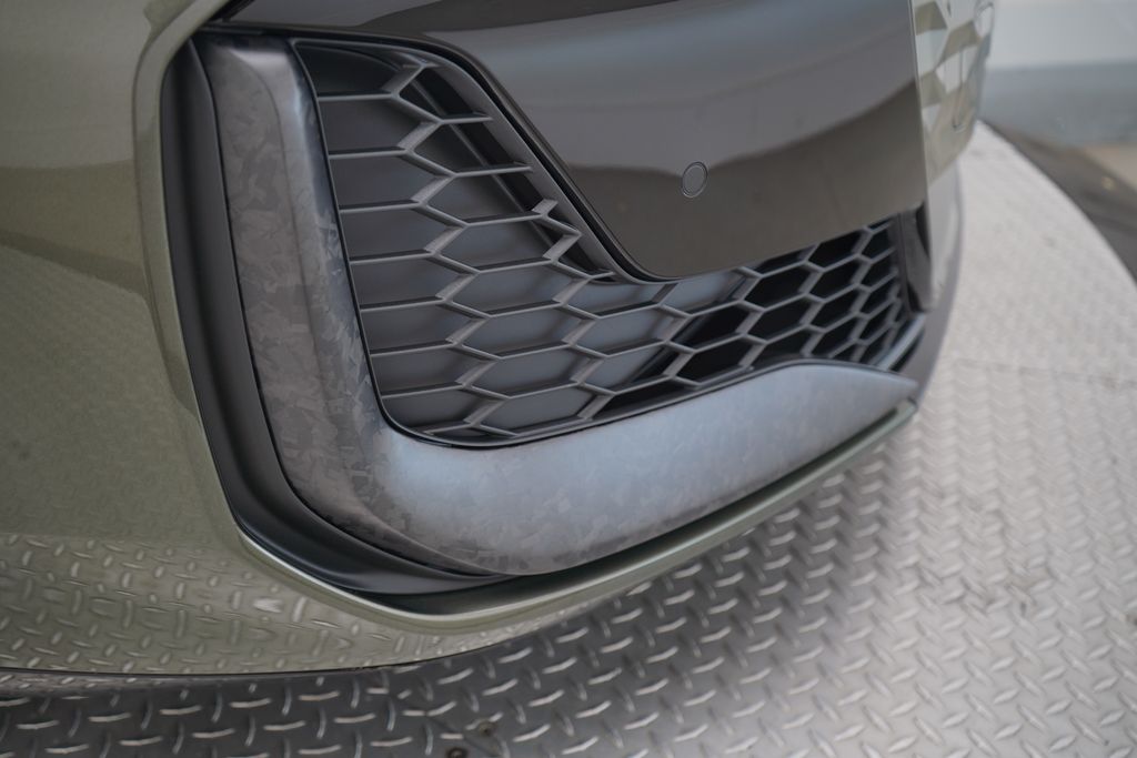 Thumbnail: 2026 Audi RS e-tron GT - 8