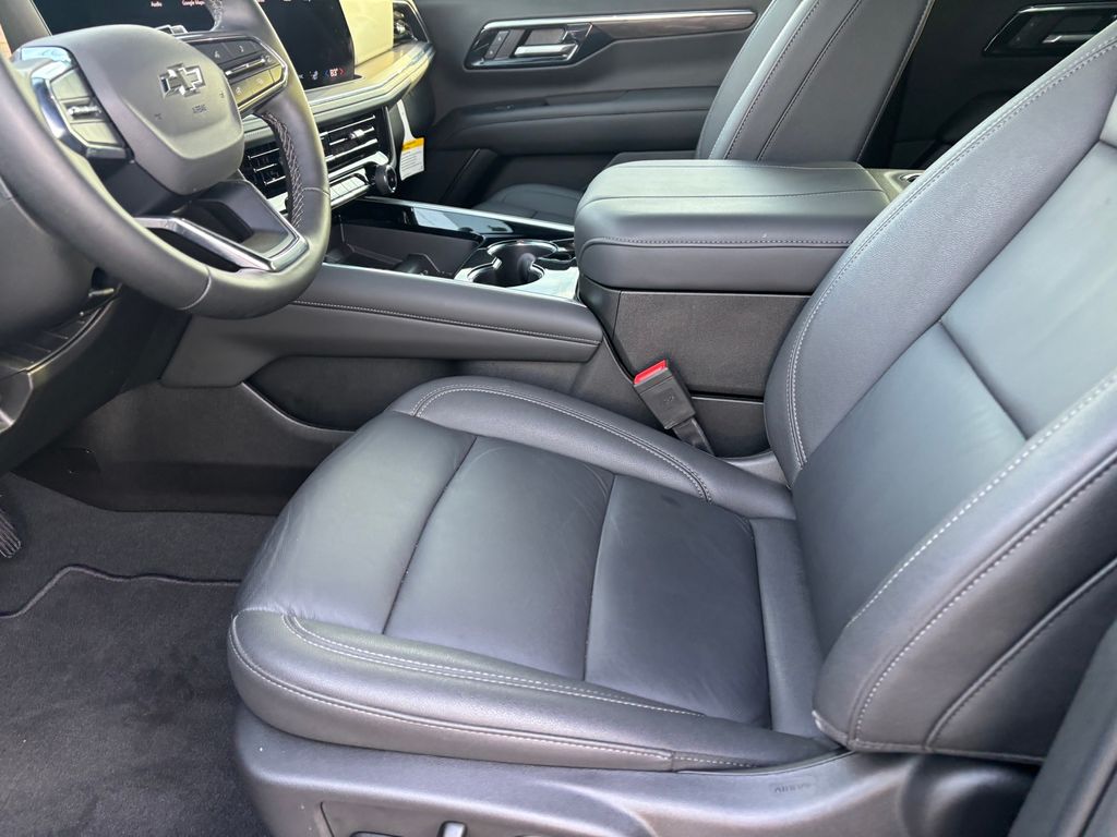 Used Car 2025 Chevrolet Suburban  Z71 For Sale Under $80,000 In Austin, Texas