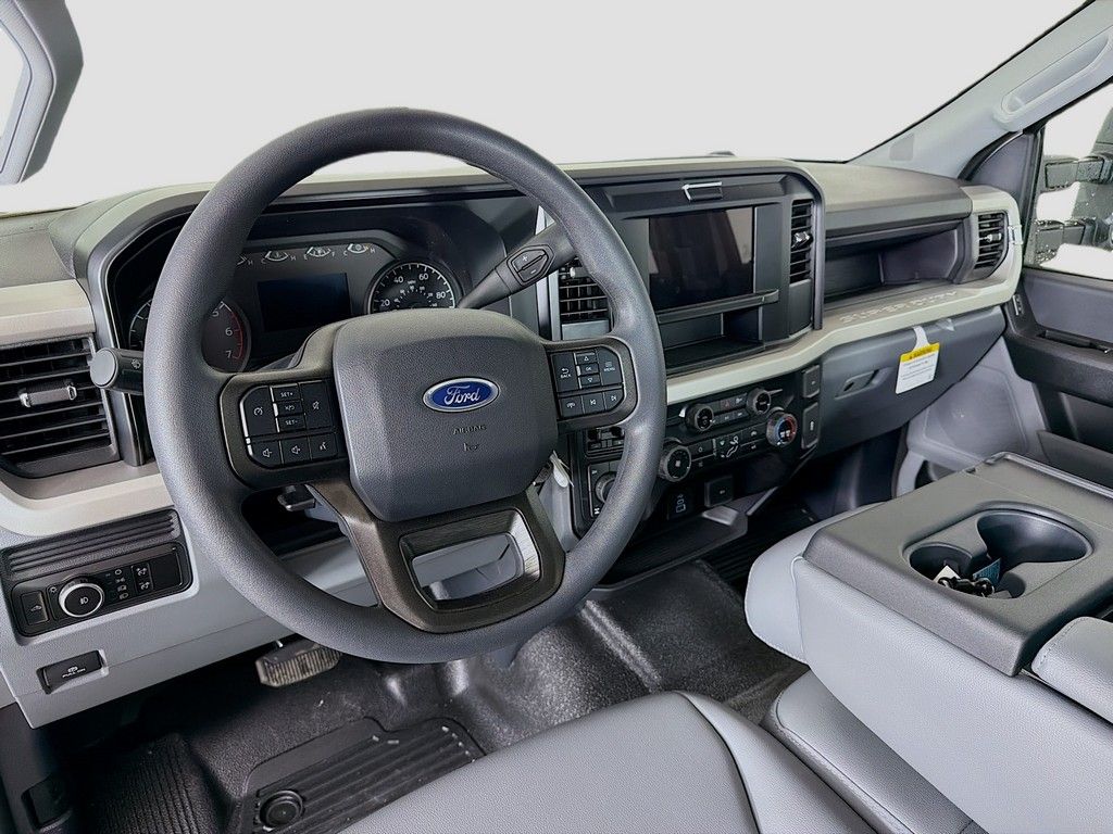 New 2026 White Ford XL image 17