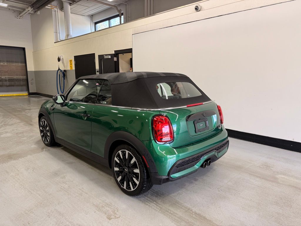 Thumbnail: 2022 MINI Cooper - 3