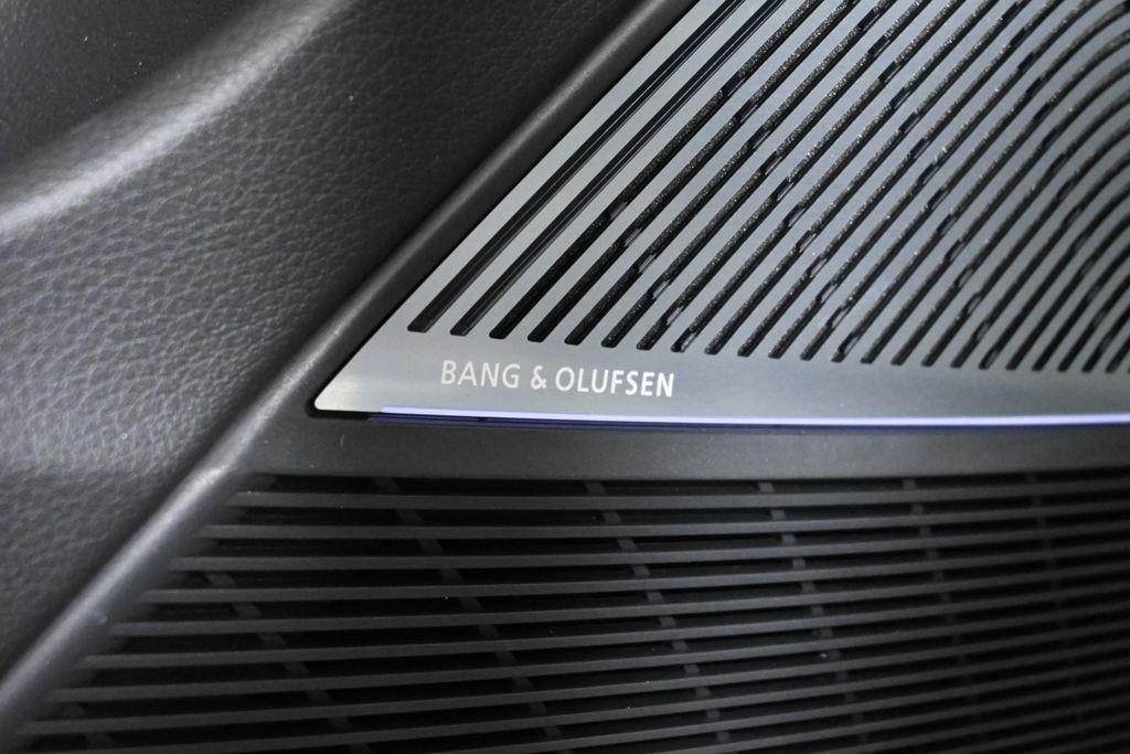 2025 Audi RS Q8 4.0T 25