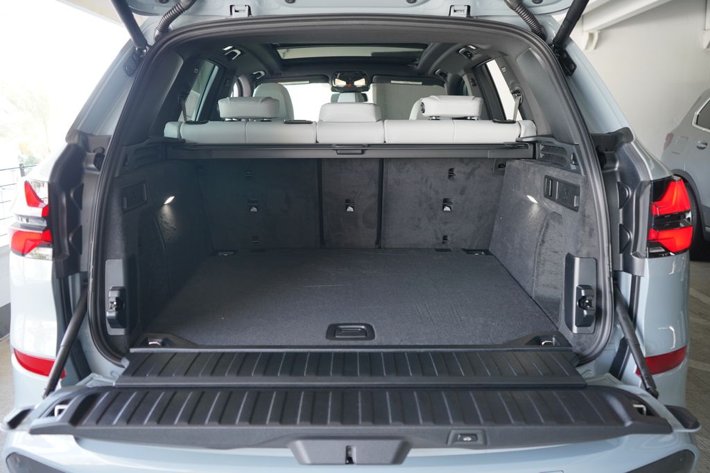 Thumbnail: 2026 BMW X5 - 20