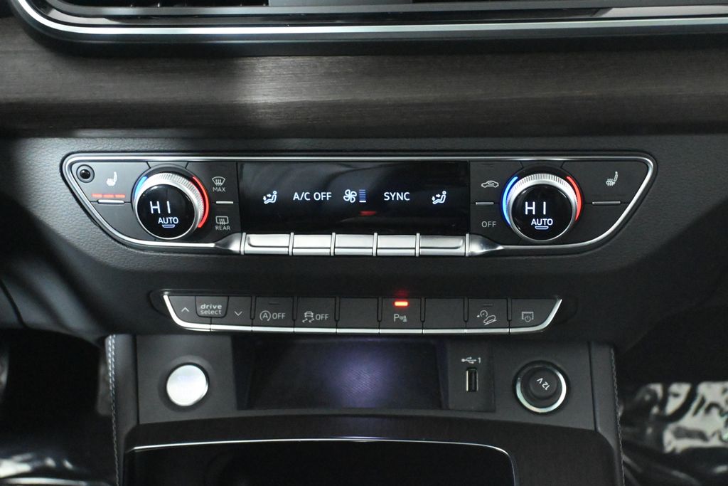 Thumbnail: 2025 Audi Q5 - 23