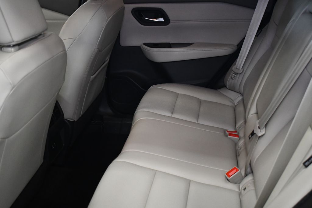 Thumbnail: 2023 Nissan Rogue - 28