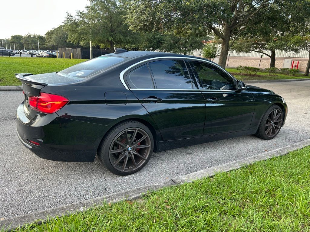 Thumbnail: 2016 BMW 3 Series - 5