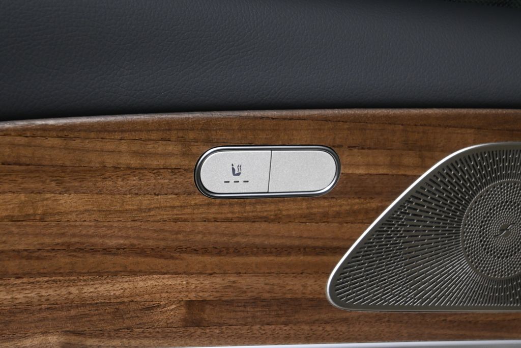 Thumbnail: 2026 Mercedes-Benz GLE - 27