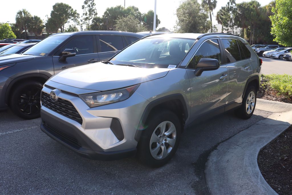 Thumbnail: 2021 Toyota RAV4 - 1