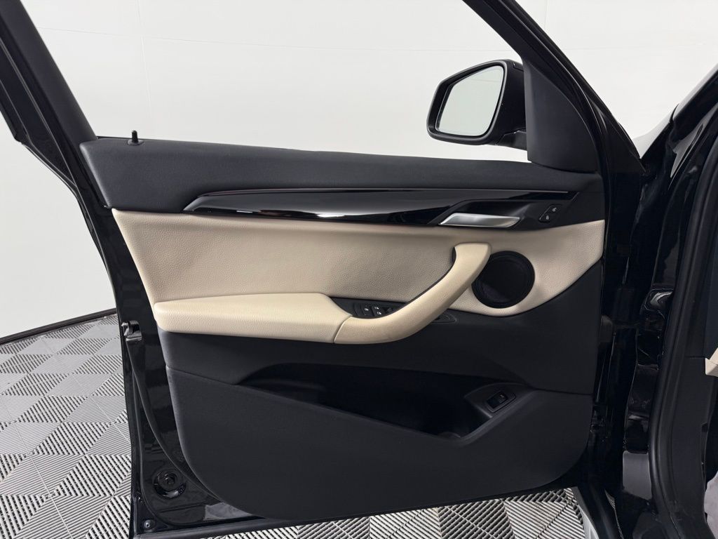 Thumbnail: 2019 BMW X1 - 13