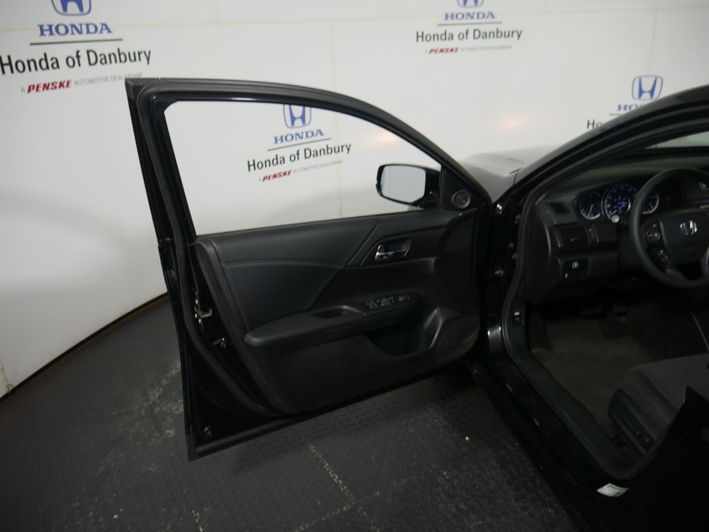 Thumbnail: 2015 Honda Accord - 10