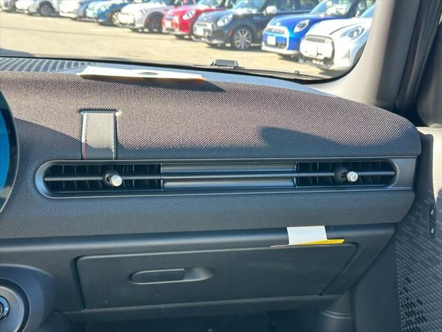 Thumbnail: 2026 MINI Cooper - 25