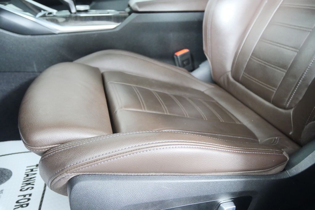 Thumbnail: 2019 BMW 3 Series - 8