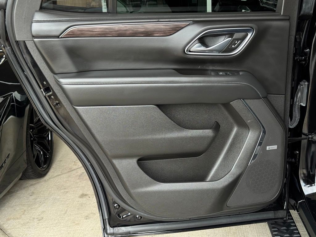 2023 Chevrolet Tahoe Z71 Black - Jim Hudson Acura - Image 23