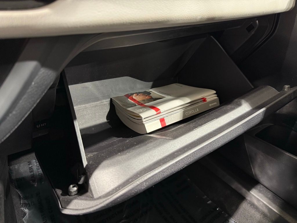 Thumbnail: 2015 Toyota Corolla - 26