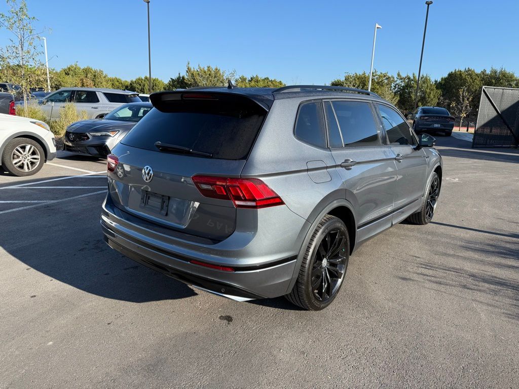 Thumbnail: 2021 Volkswagen Tiguan - 4