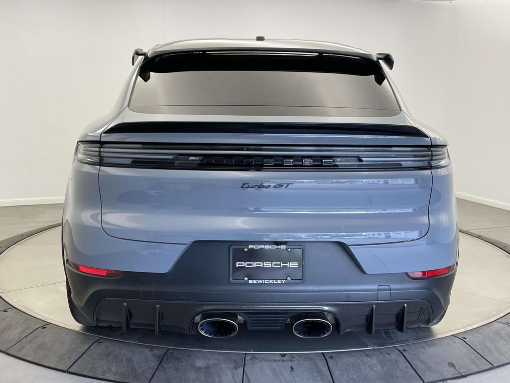 2024 Porsche Cayenne Coupe Turbo GT - 5