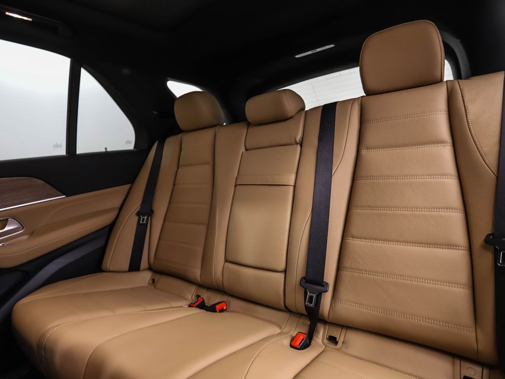 Thumbnail: 2026 Mercedes-Benz GLE - 22