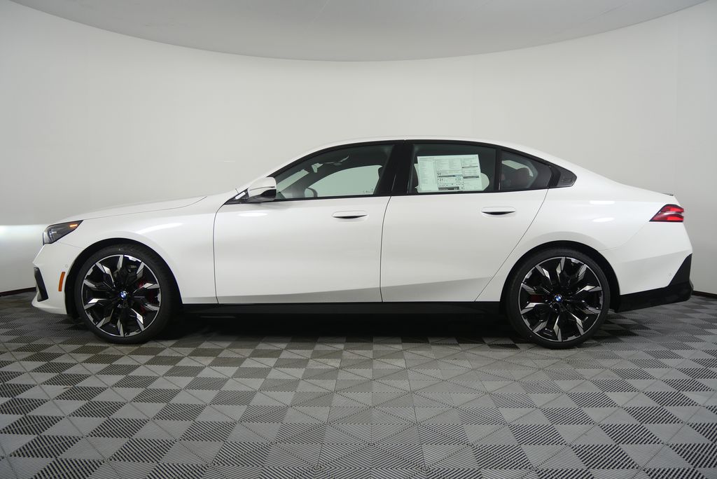 Thumbnail: 2026 BMW 5 Series - 6