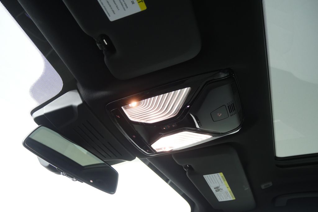 Thumbnail: 2025 BMW X5 - 25