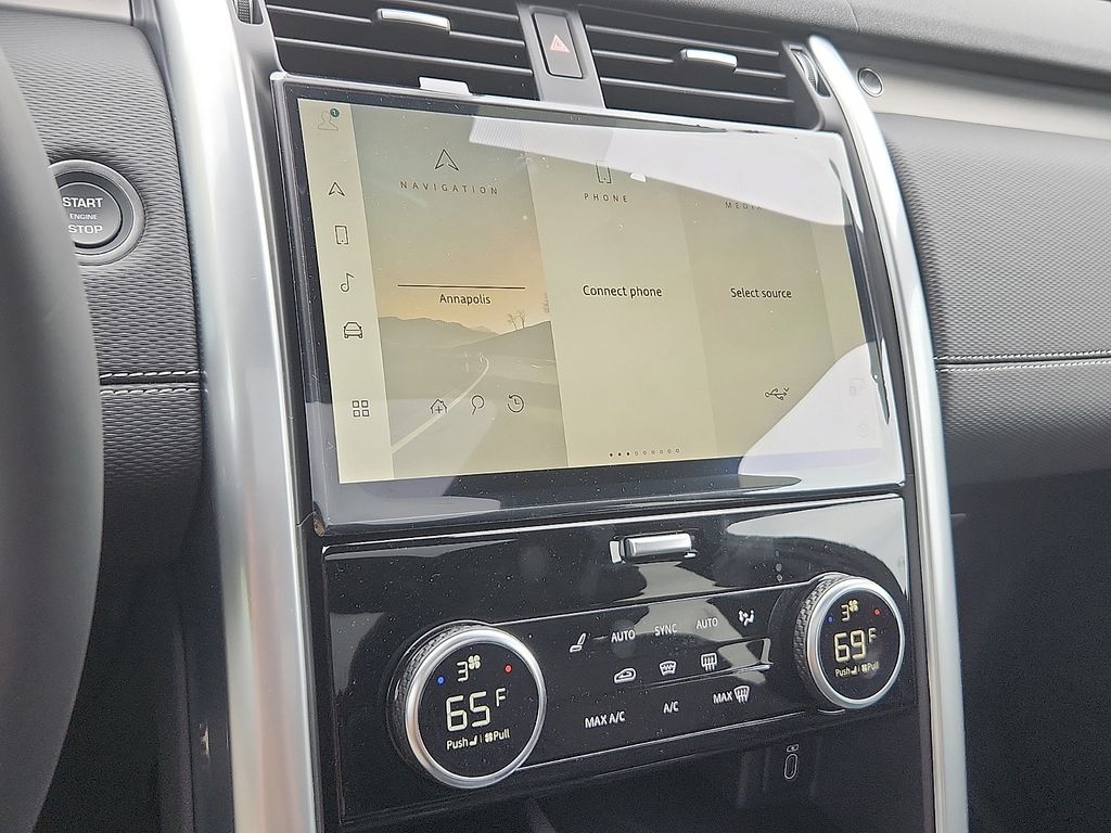 Thumbnail: 2026 Land Rover Discovery - 8