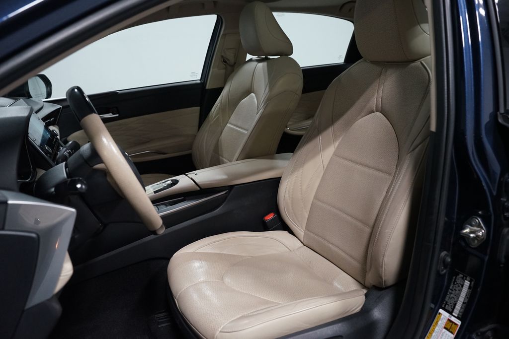 Thumbnail: 2019 Toyota Avalon - 6