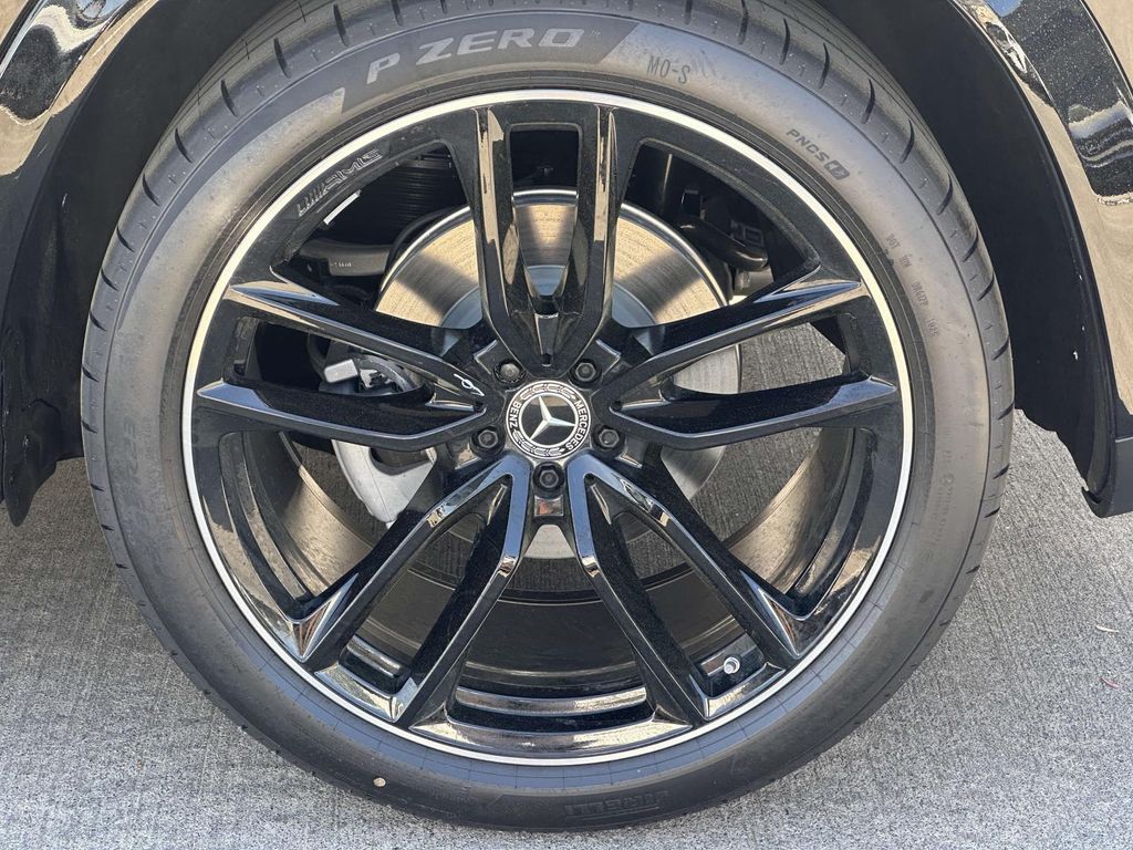 2025 Mercedes-Benz GLS 580 7
