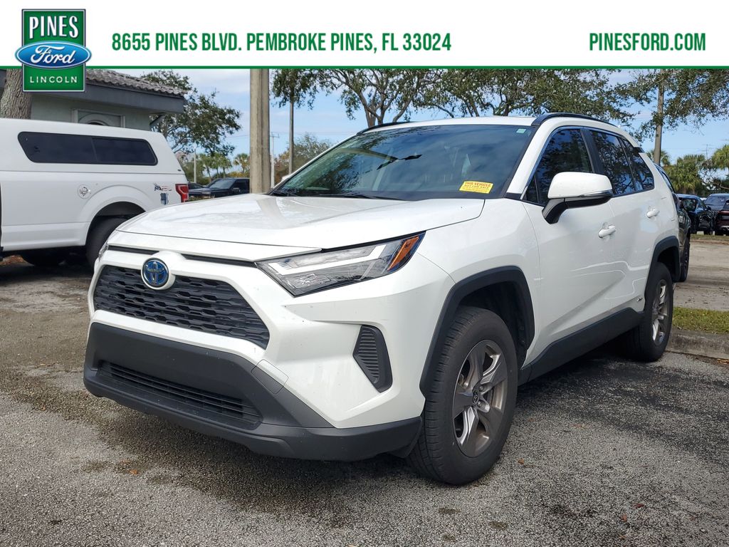 2022 Toyota RAV4 Hybrid XLE AWD