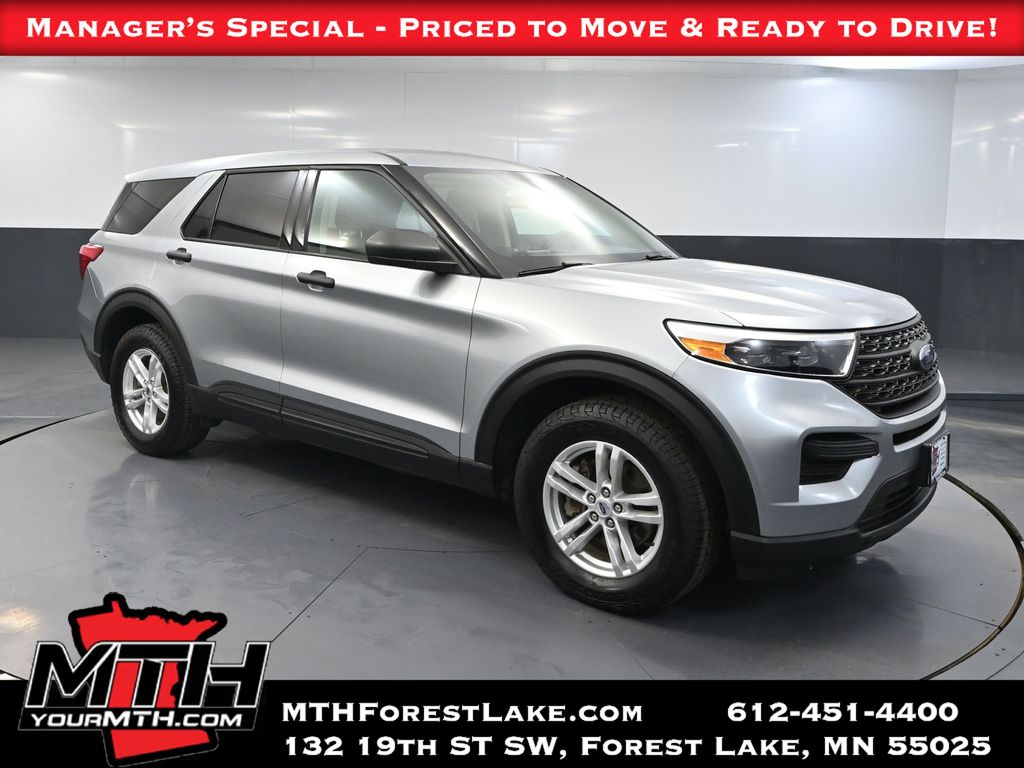 Iconic Silver Metallic 2022 Ford Explorer SUV / Crossover All-Wheel Drive Automatic